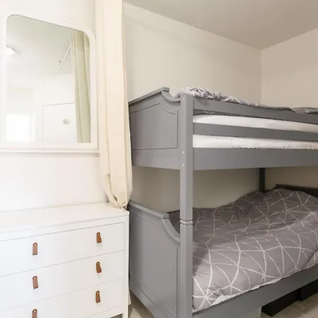 De La By Interhome 아파트