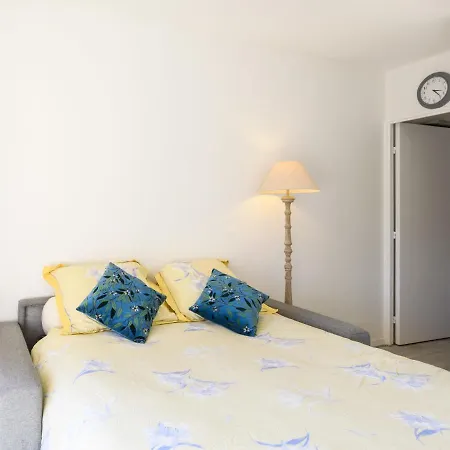 De La By Interhome 아르카숑