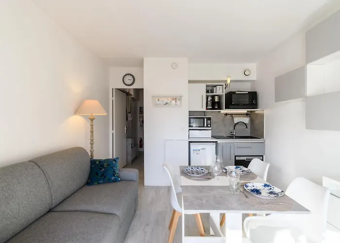 De La By Interhome Lägenhet